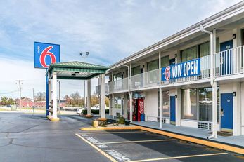 Motel 6 Somerset