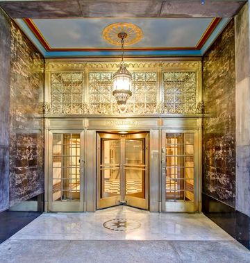 Hampton Inn & Suites Cincinnati-Downtown