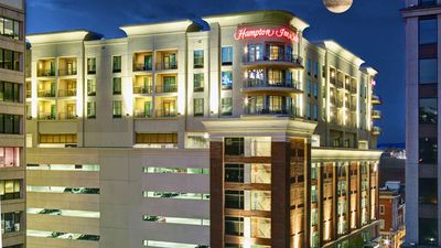 Hampton Inn & Suites Roanoke-Downtown