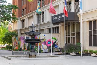 Hampton Inn & Suites Roanoke-Downtown