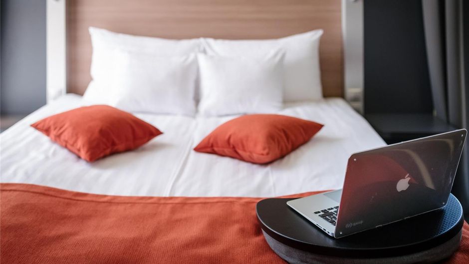 Best Western Plus Lakeside Hotel Suite