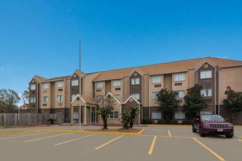 Americas Best Value Inn & Suites