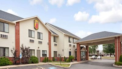 Super 8 Monee Chicago Area