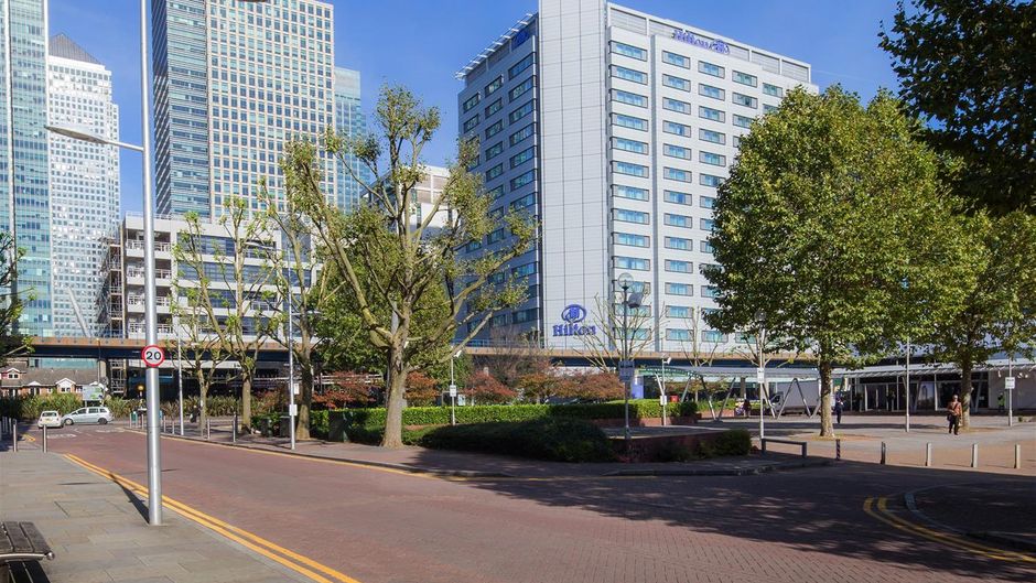 Hilton London Canary Wharf Exterior