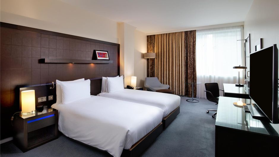 Hilton London Canary Wharf Room