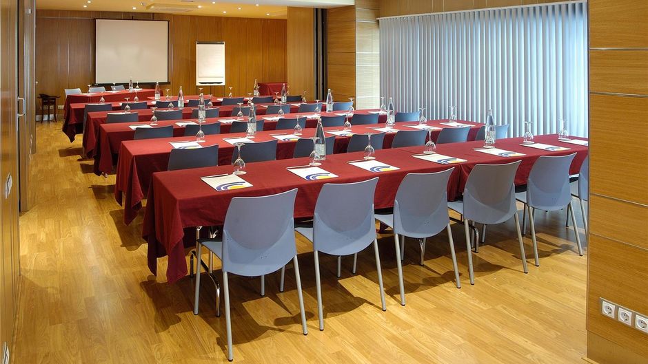 Evenia Rossello Meeting
