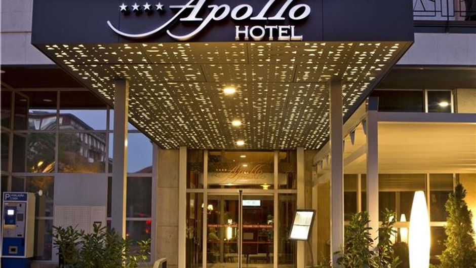 Apollo Hotel Exterior