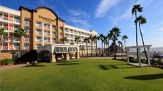 DoubleTree by Hilton Galveston Beach