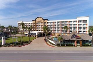 DoubleTree by Hilton Galveston Beach