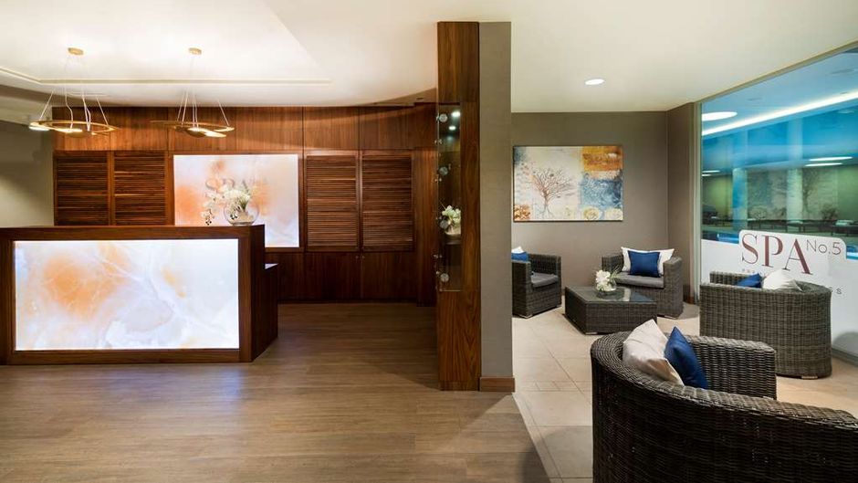 DoubleTree by Hilton Krakow Hotel Spa
