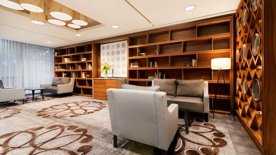 DoubleTree by Hilton Krakow Hotel Lobby