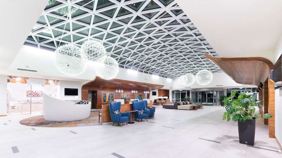 DoubleTree by Hilton Krakow Hotel Lobby