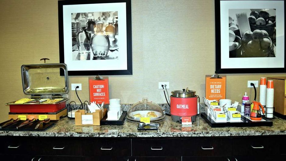Hampton Inn Saskatoon South Restaurant