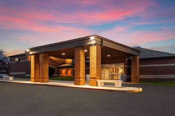 Baymont Inn & Suites Copley Akron