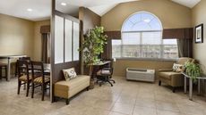 Microtel Inn & Suites Cambridge