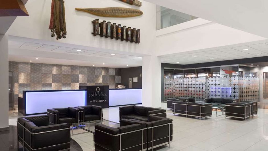 Wyndham Costa Del Sol Lima Airport Lobby
