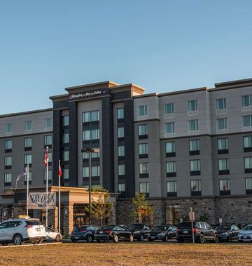 Hampton Inn & Suites by Hilton, Bolton