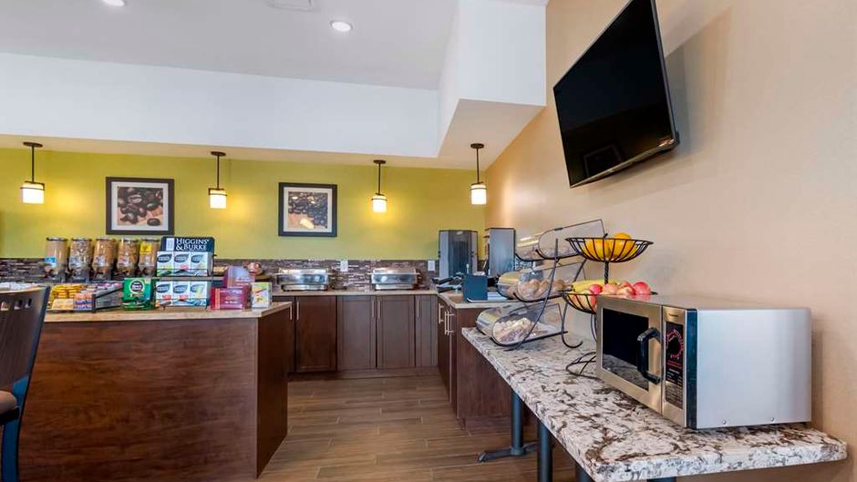 Best Western Plus Moosomin Hotel Restaurant