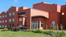 Howard Johnson Funes