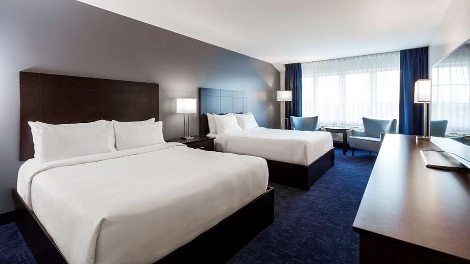 Imperia Hotel & Suites St-Eustache Room
