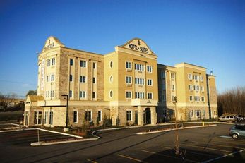 Imperia Hotel & Suites St-Eustache