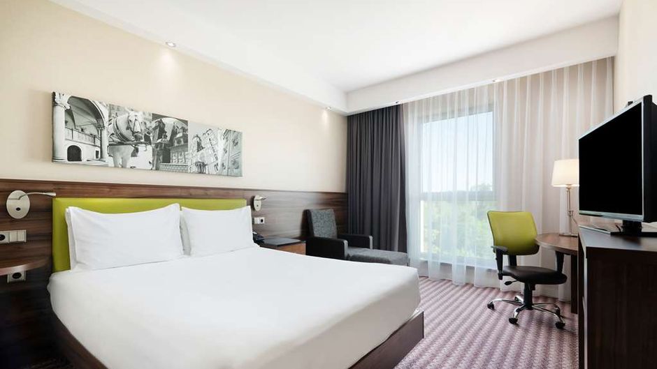 Hampton by Hilton Krakow Room