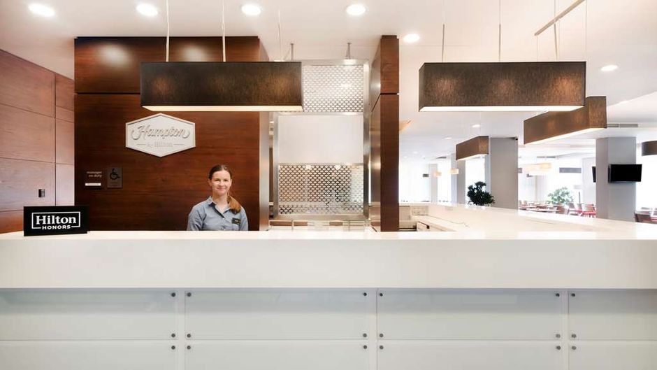 Hampton by Hilton Krakow Lobby