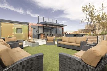 Hampton Inn & Suites Wash DC-Navy Yard