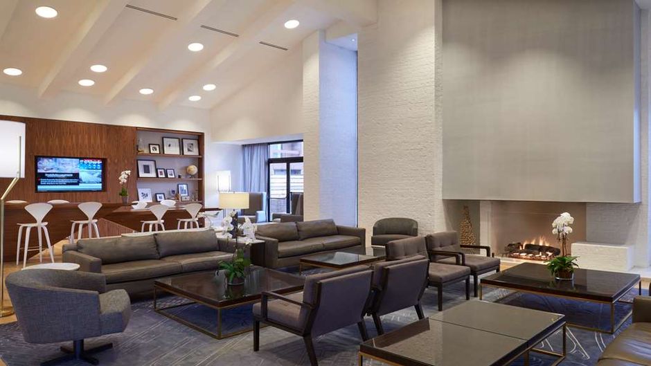 Hilton Mississauga/Meadowvale Lobby