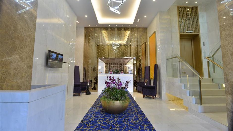 Best Western Chinatown Hotel Lobby