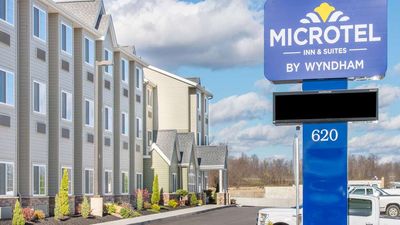 Microtel Inn & Suites by Wyndham Cadiz