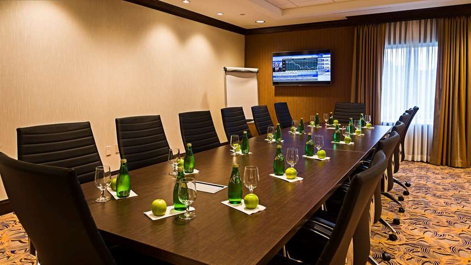 Hampton by Hilton Ottawa Airport Meeting