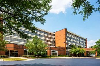 DoubleTree by Hilton Largo-Washington DC