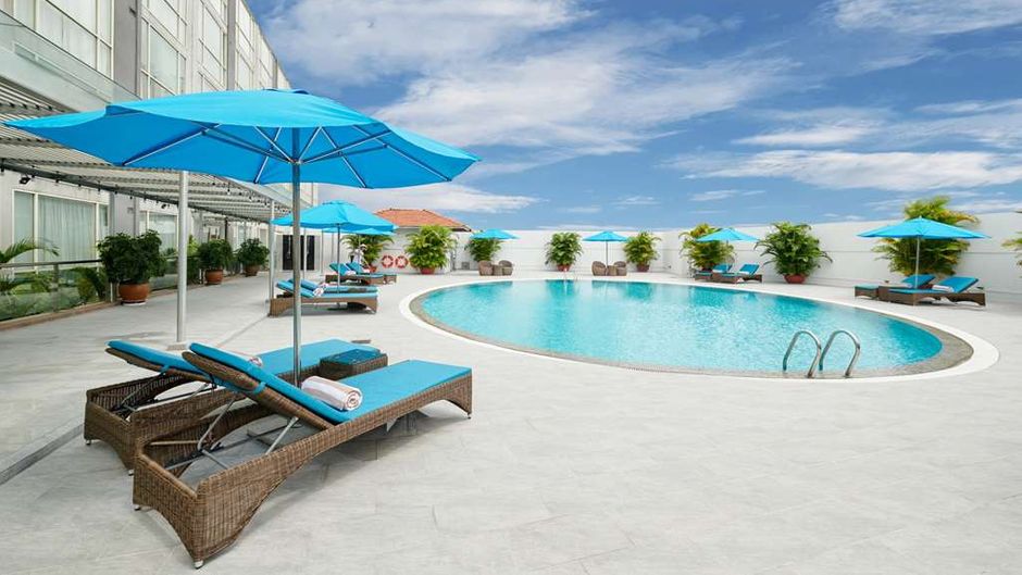 Eastin Grand Hotel Saigon Pool