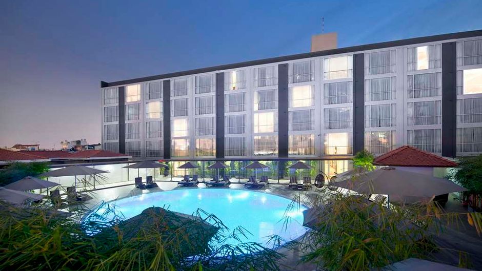Eastin Grand Hotel Saigon Pool