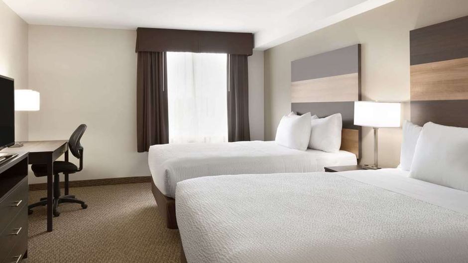 Days Inn and Suites Lindsay Room