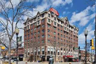 Hotel Alex Johnson, Curio Collection