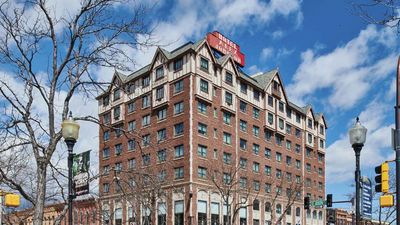 Hotel Alex Johnson, Curio Collection