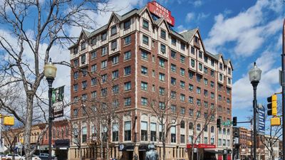 Hotel Alex Johnson, Curio Collection