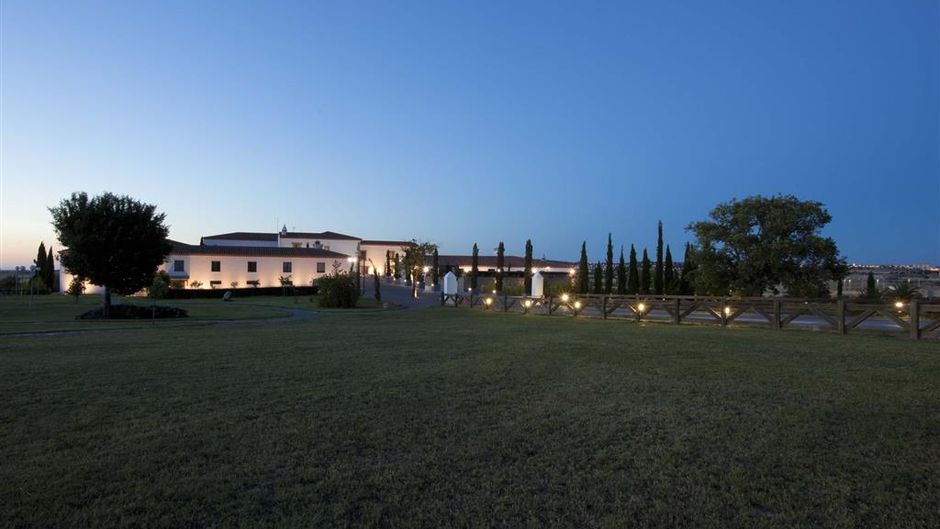 Hotel Hospes Palacio de Arenales Exterior