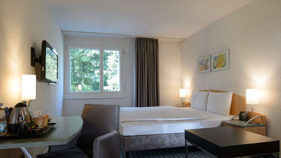 Apart Hotel operated by Hilton Room