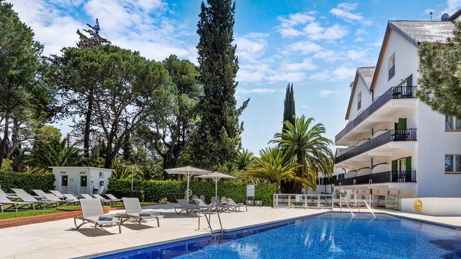 Catalonia Reina Victoria Pool