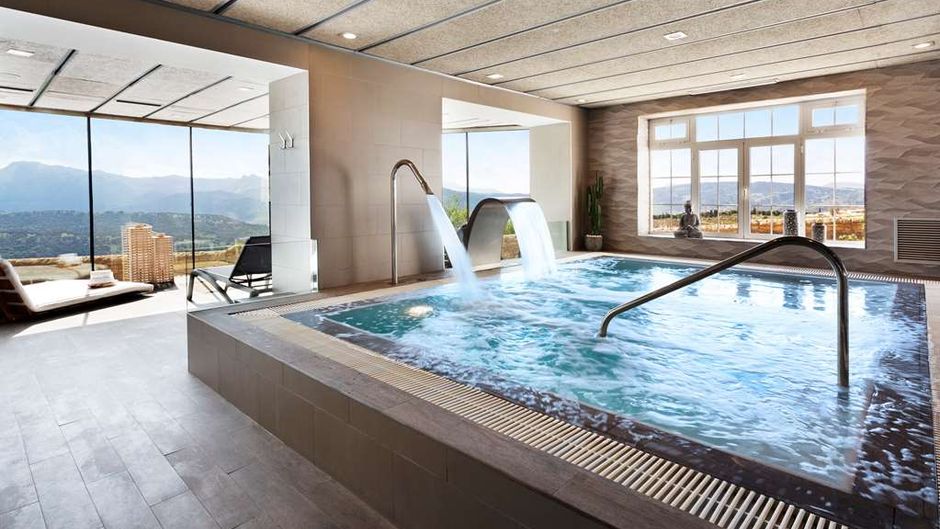 Catalonia Reina Victoria Pool