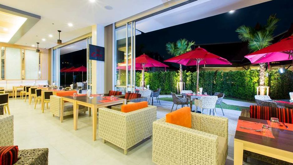 Ramada Phuket Deevana Restaurant