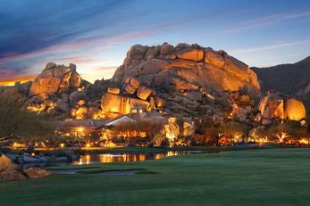 Boulders Resort & Spa, Curio Coll