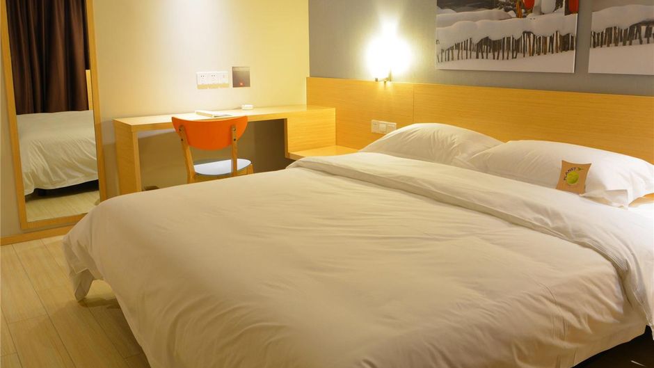 ibis Leshan City Center Room