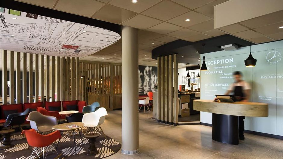 Ibis Wavre Exterior