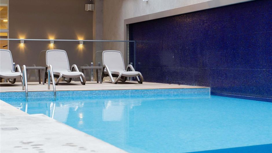 Mercure Curitiba Batel Pool
