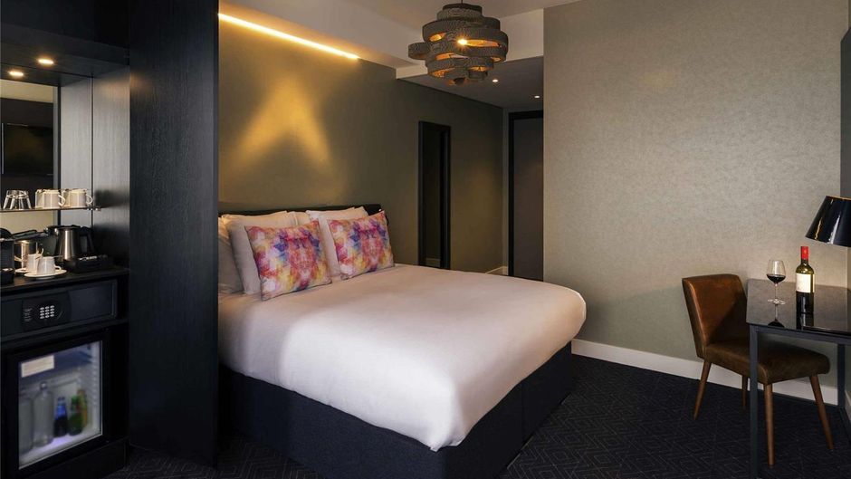 Mercure Amsterdam Sloterdijk Station Room