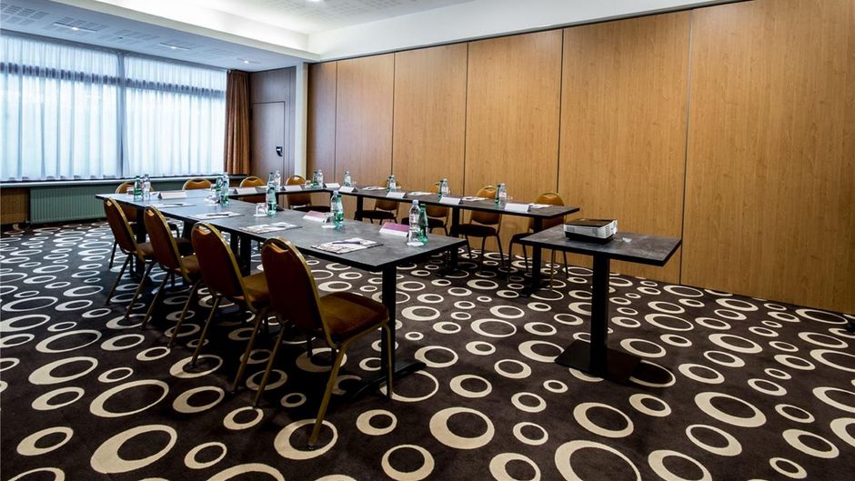 Mercure Dinan Poret Le Jerzual Meeting